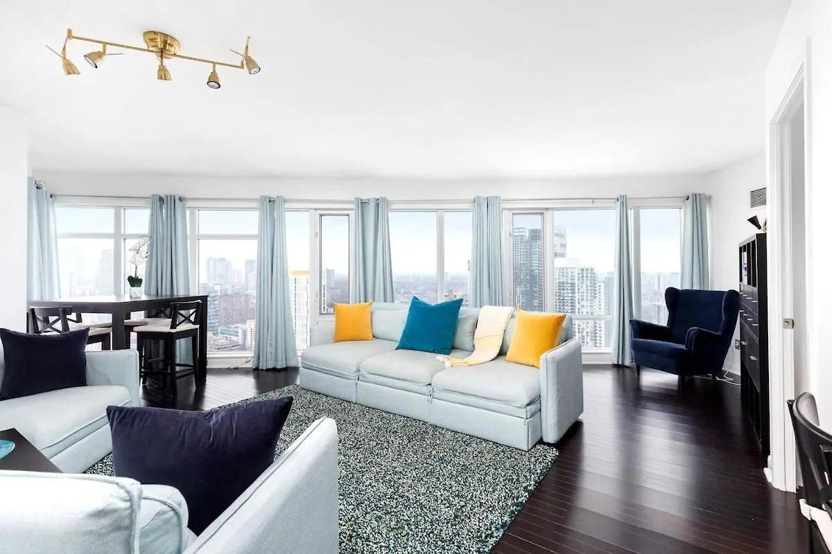 Stunning Condo Beside Yonge Dundas Sq Parking Toronto